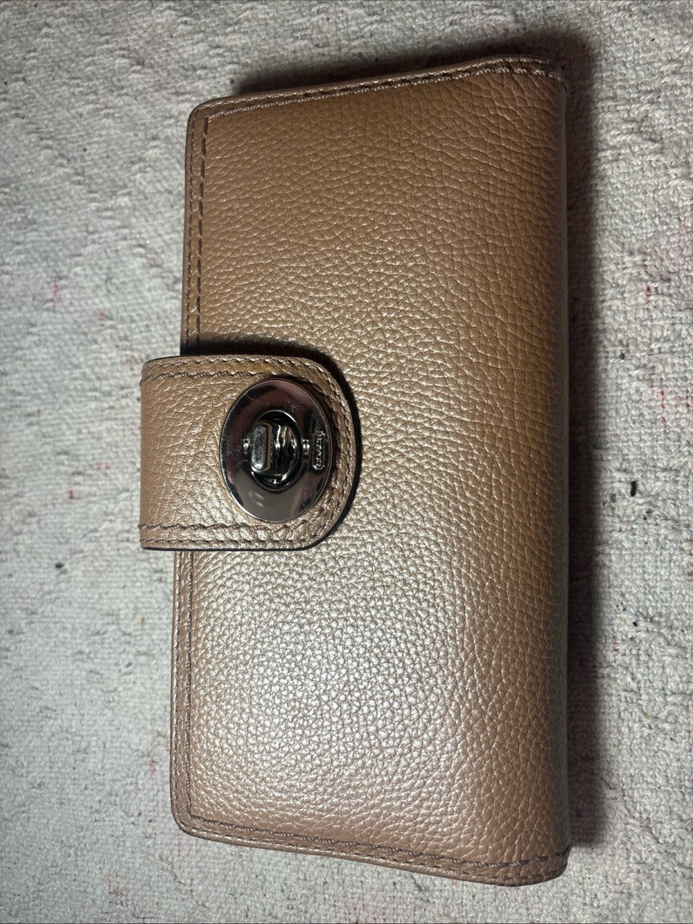 Coach Pebbled Leather Turnlock Wallet - Taupe